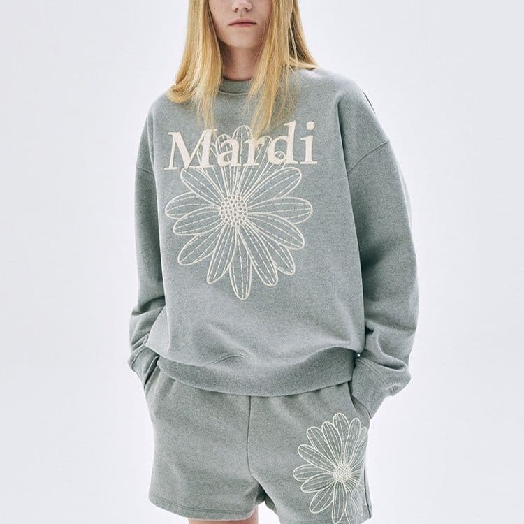 カットソー デイジー刺繍入りゆったりプルオーバー