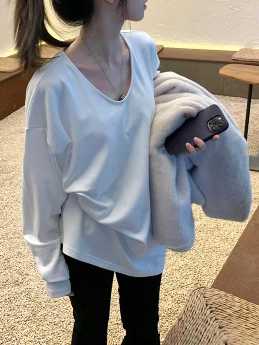 カットソー なめらか素材ゆったりネックカットソー