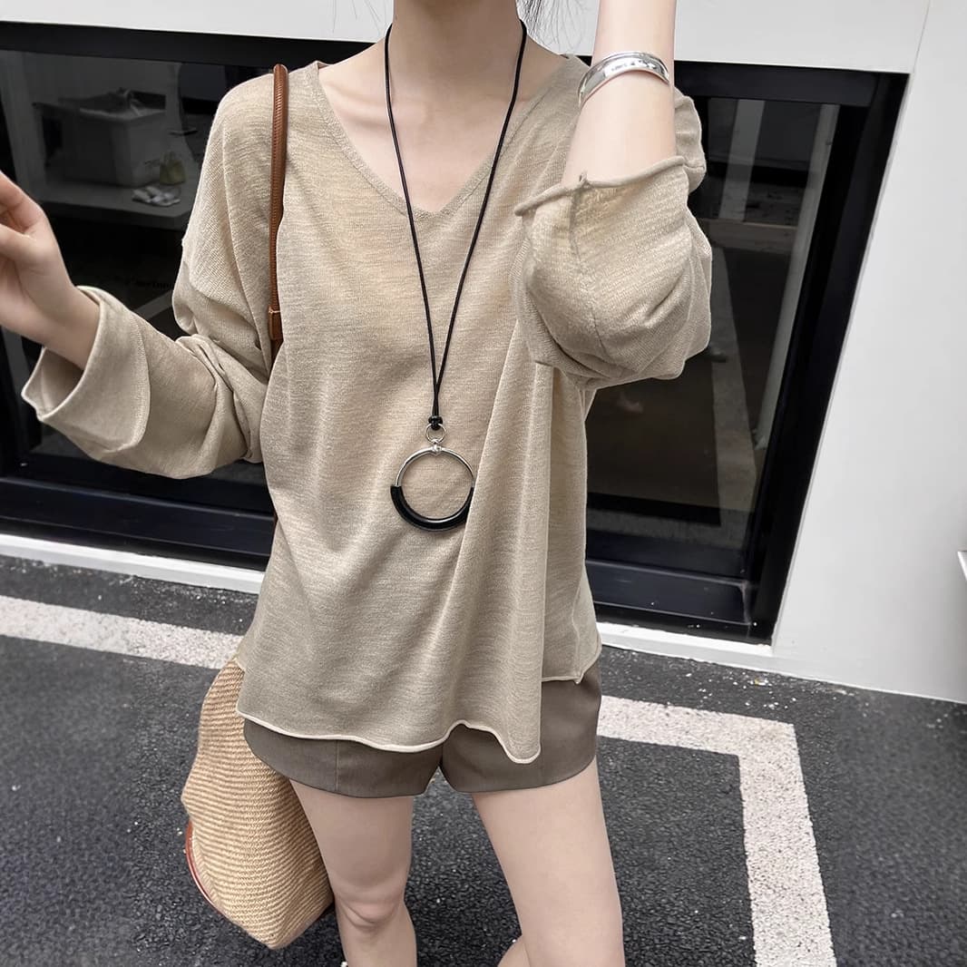 カットソー エアリー素材ゆったりVネックプルオーバー