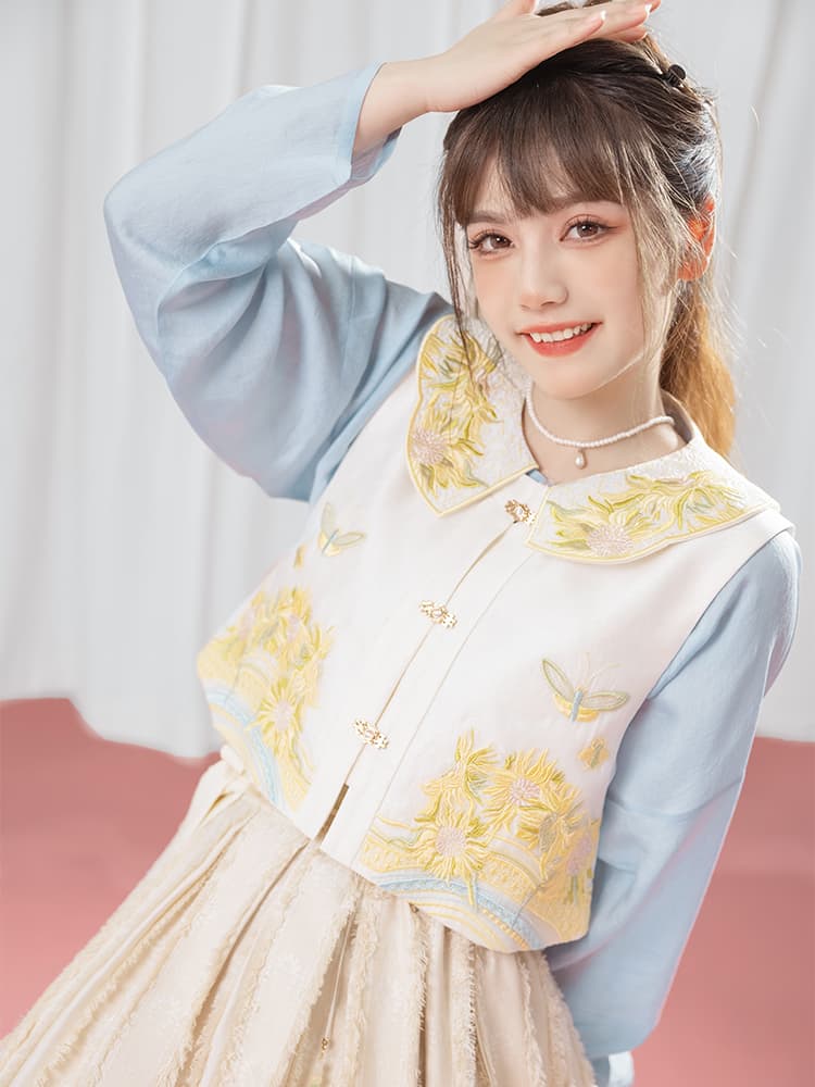 カットソー 花刺繍チャイナ風ショート丈カットソー