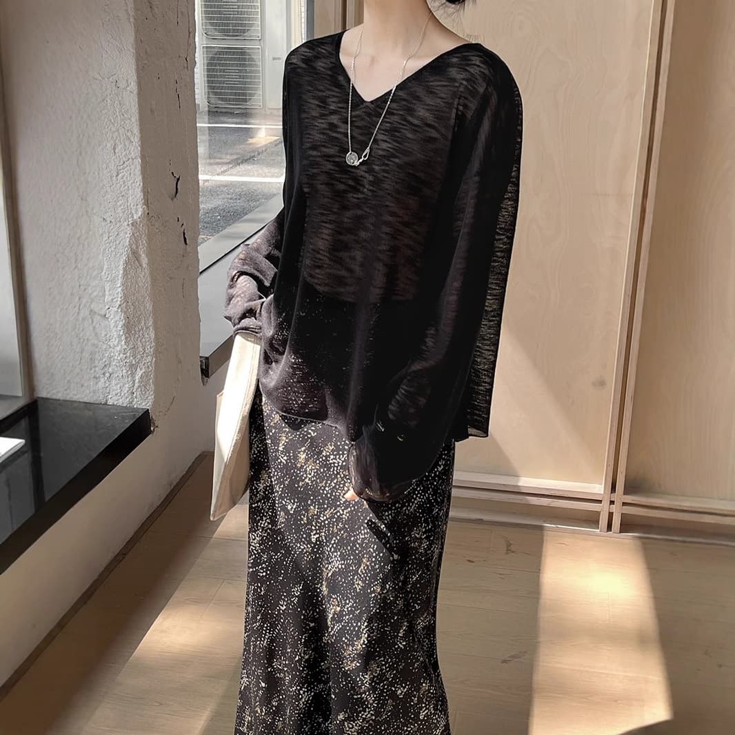 カットソー エアリー素材ゆったりVネックプルオーバー