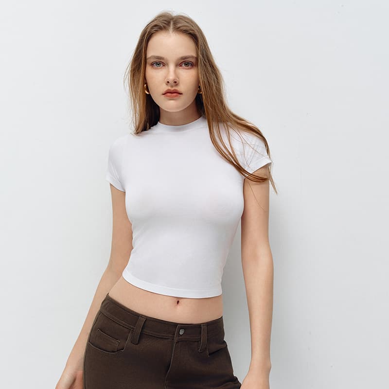 カットソー すっきりハイネックショート丈半袖