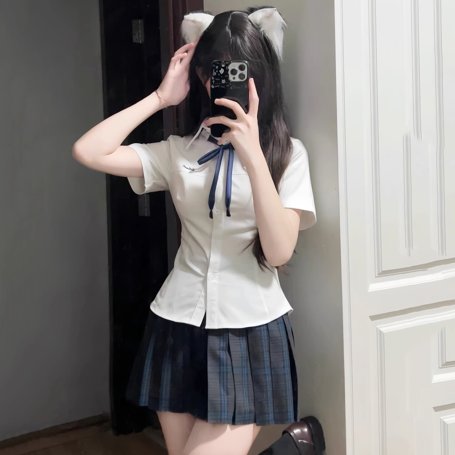 カットソー リボンタイ付き制服風カットソー